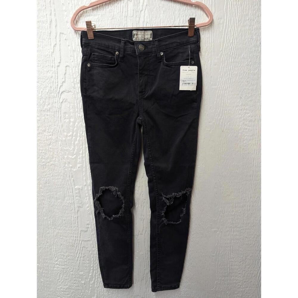 NWT Free People Carbon Black Distressed Knees Stretchy Skinny Jeans Size 26